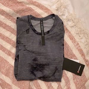 NWT Metal Vent Tech T 2.0
